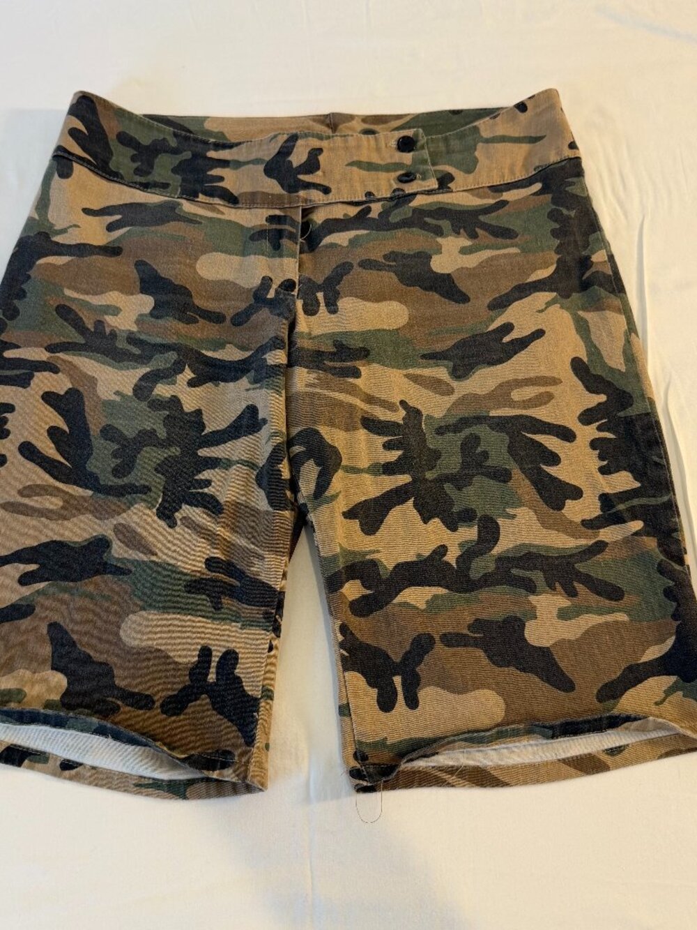 Funhouse Vintage Camouflage Bermuda Shorts XL Made USA Y2K Cargo Style